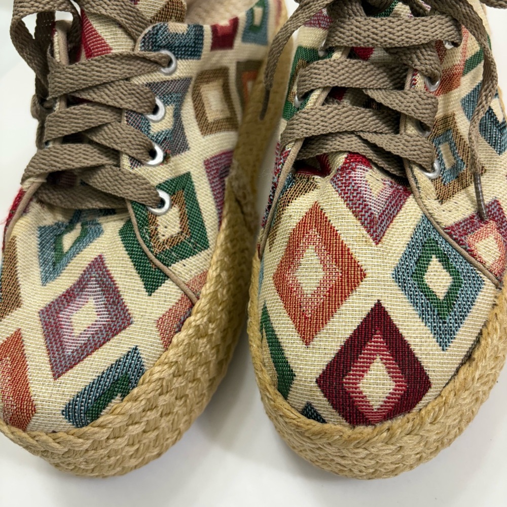 NEW Colorful Espadrille Shoes - Picture 2 of 6